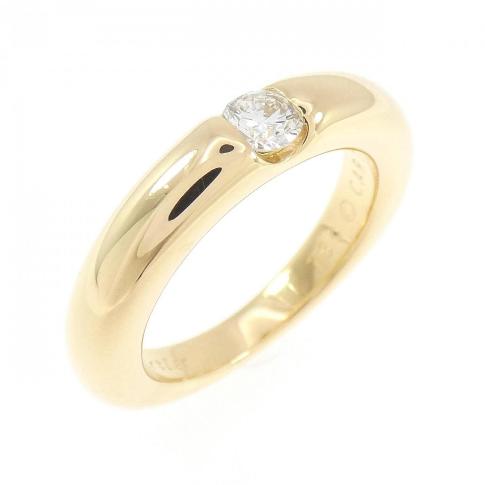 CARTIER Band Ring Yellow Gold (18K): CARTIER Band Ring Yellow Gold (18K) Yellow gold (18K) band ring from Cartier, featuring a diamond stone. Gently used with minor signs of wear, this ring is in very good condition. Small scratches or