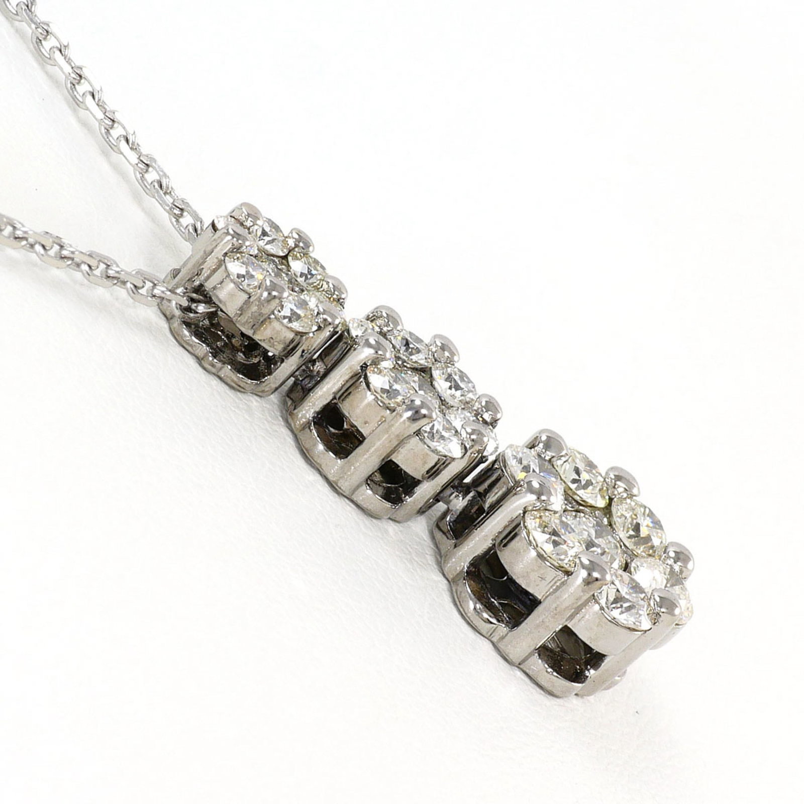 White Gold (18K) - 2