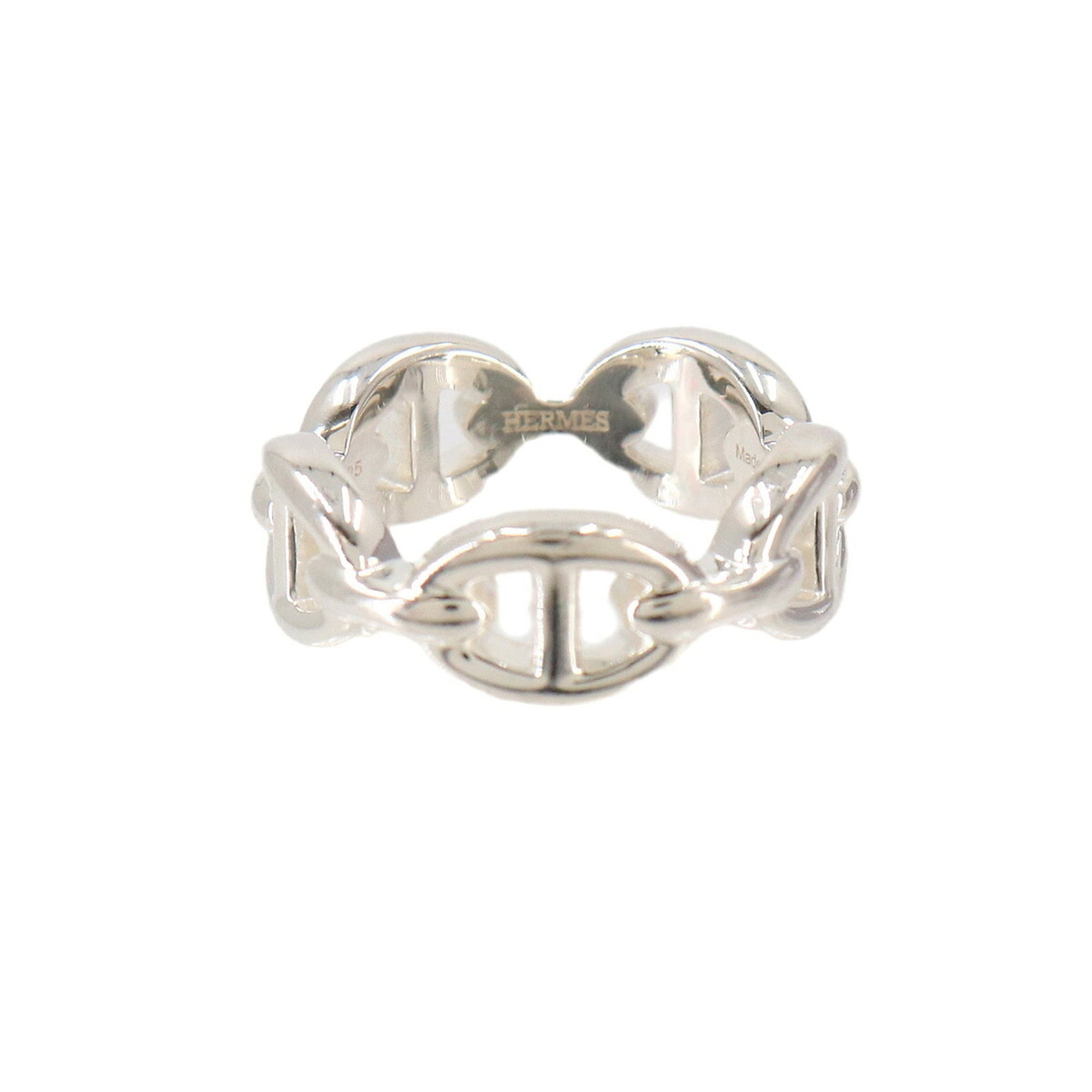 HERMES Band Ring Silver 925: HERMES Band Ring Silver 925 Silver 925 band ring from the iconic brand Hermes, available in a sleek silver finish that adds a touch of elegance to any outfit. This 50 US size ring features a classic d