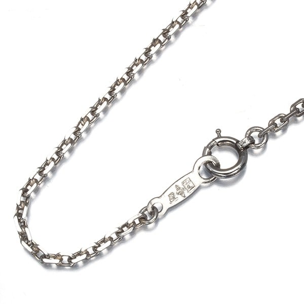 Cable Chain Necklace 34Cm 850 Platinum: Cable Chain Necklace 34Cm 850 Platinum 34cm of 850 Platinum chain, carefully crafted into a sleek and modern necklace. This platinum chain necklace boasts a durable Pt850 material, weighing in at