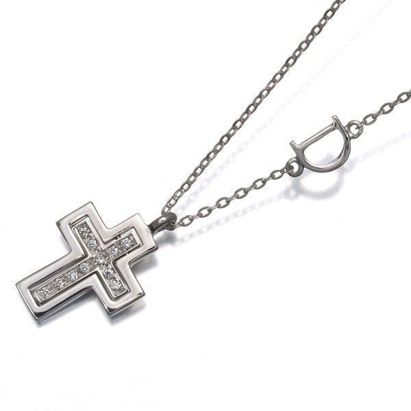 Damiani Necklace Diamond Belle Epoque Cross Mini 18K 750 White Gold: Damiani Necklace Diamond Belle Epoque Cross Mini 18K 750 White Gold The Damiani Necklace Diamond Belle Epoque Cross Mini 18K 750 White Gold is a stunning 18k white gold pendant featuring a natural dia