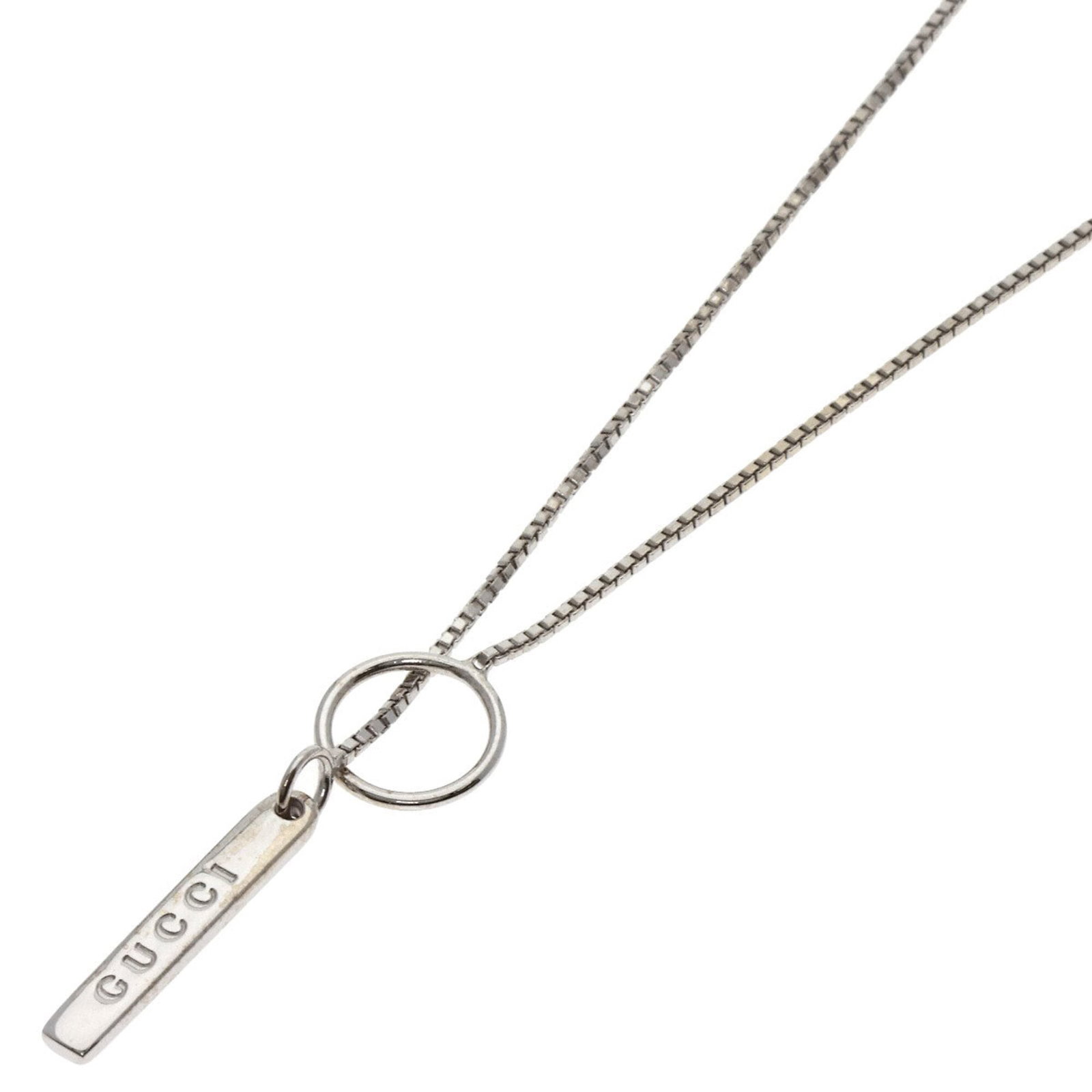 GUCCI White Gold (18K): GUCCI White Gold (18K) White gold (18K) necklace from Gucci, featuring a 54 cm / 21.25'' adjustable neck circumference and a 19.6mm x 3mm pendant, crafted from 18K white gold with a subtle 3mm thickne