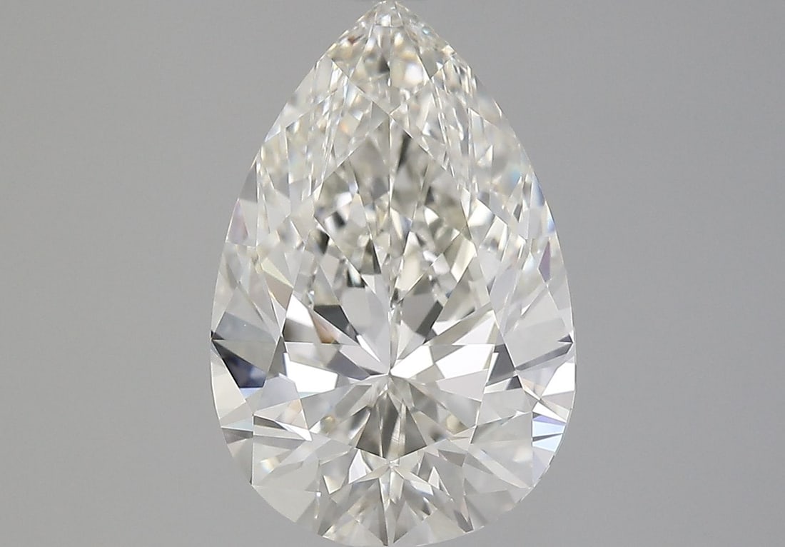 GIA Pear 4.9ct K VVS2 - Loose Natural Diamond: GIA Pear 4.9ct K VVS2 - Loose Natural Diamond GIA-certified, this 4.9ct pear-cut diamond boasts exceptional clarity with a VVS2 grade, showcasing its exceptional brilliance and fire. Its K color and