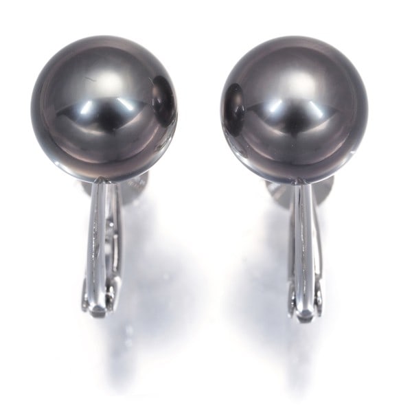 Mikimoto Earrings Black South Sea Pearl 9.6Mm Solitaire 18K Wg: Mikimoto Earrings Black South Sea Pearl 9.6Mm Solitaire 18K Wg The Mikimoto earrings showcase a stunning 9.6mm South Sea pearl set in 18k white gold, creating a sleek and sophisticated design. The