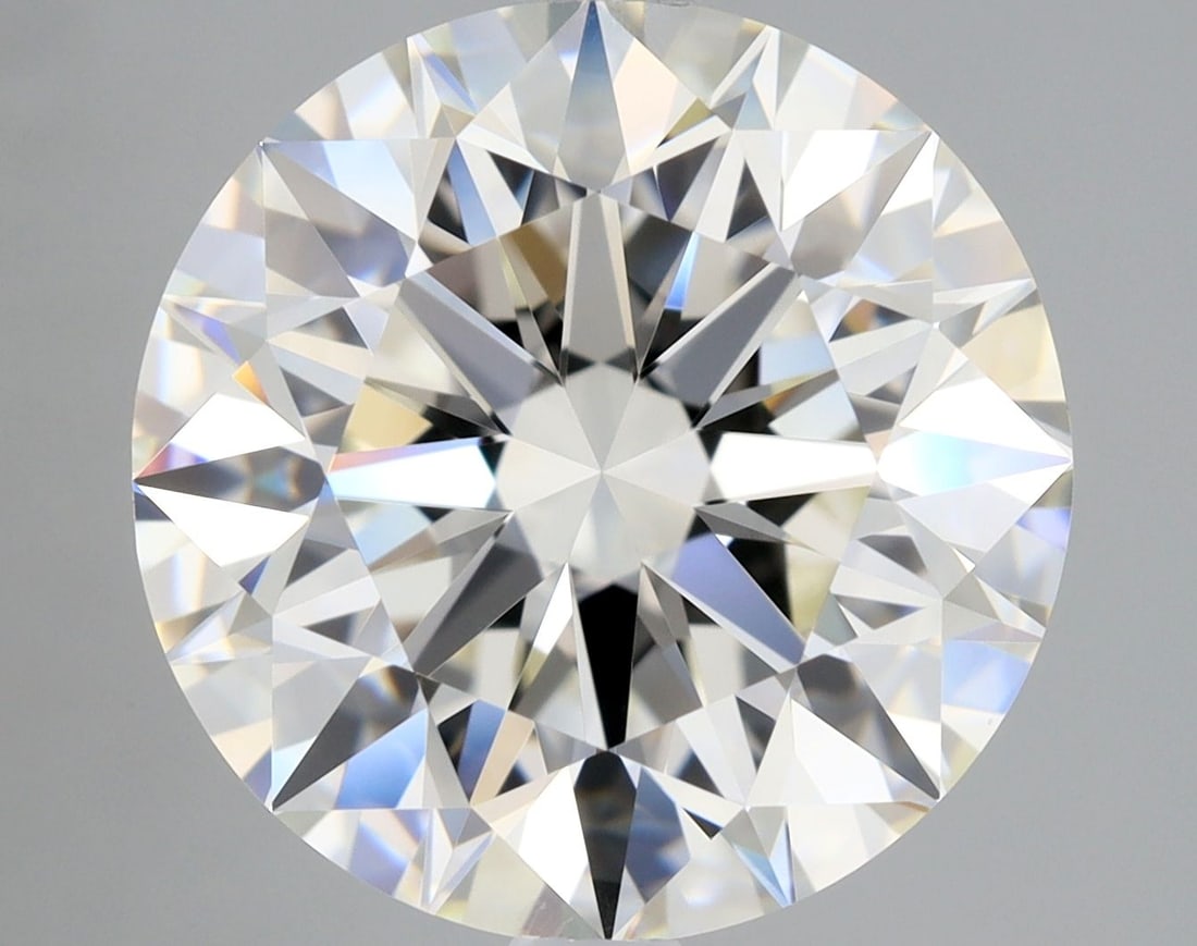 GIA Round 3.9ct I VVS2 - Loose Natural Diamond: GIA Round 3.9ct I VVS2 - Loose Natural Diamond The GIA Round 3.9ct I VVS2 - Loose Natural Diamond is a rare and exceptional gemstone. Certified by the Gemological Institute of America (GIA) as a Round