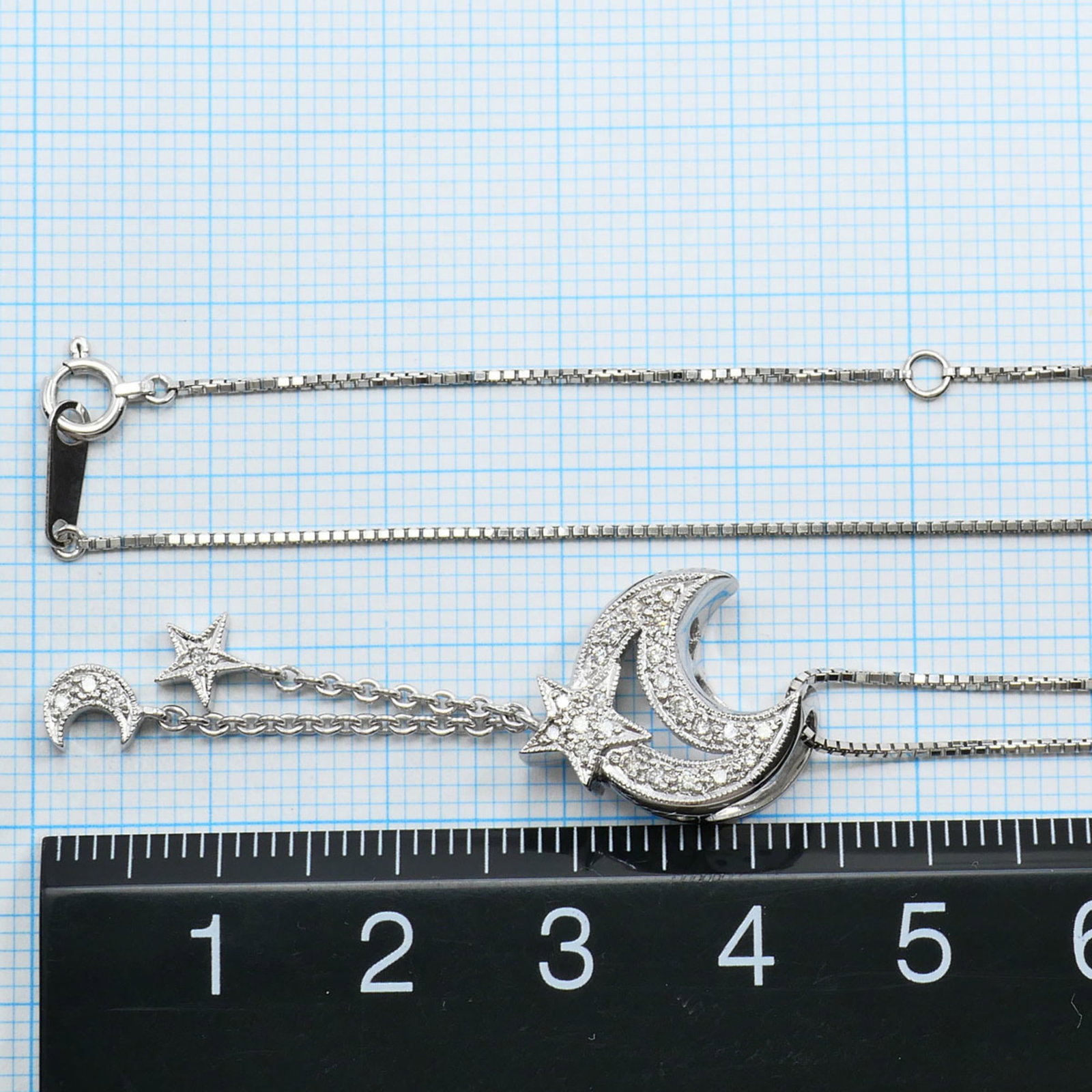 White Gold (18K) - 5