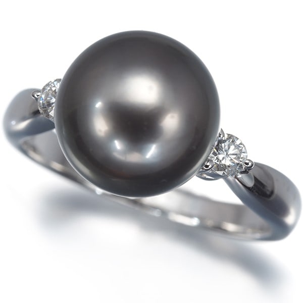 Tasaki Ring Black South Sea Pearl 10.4Mm Diamond Solitaire Us7 Pt 900: Tasaki Ring Black South Sea Pearl 10.4Mm Diamond Solitaire Us7 Pt 900 Tasaki Ring Black South Sea Pearl 10.4Mm Diamond Solitaire Us7 Pt 900 - A sleek and sophisticated platinum ring featuring a