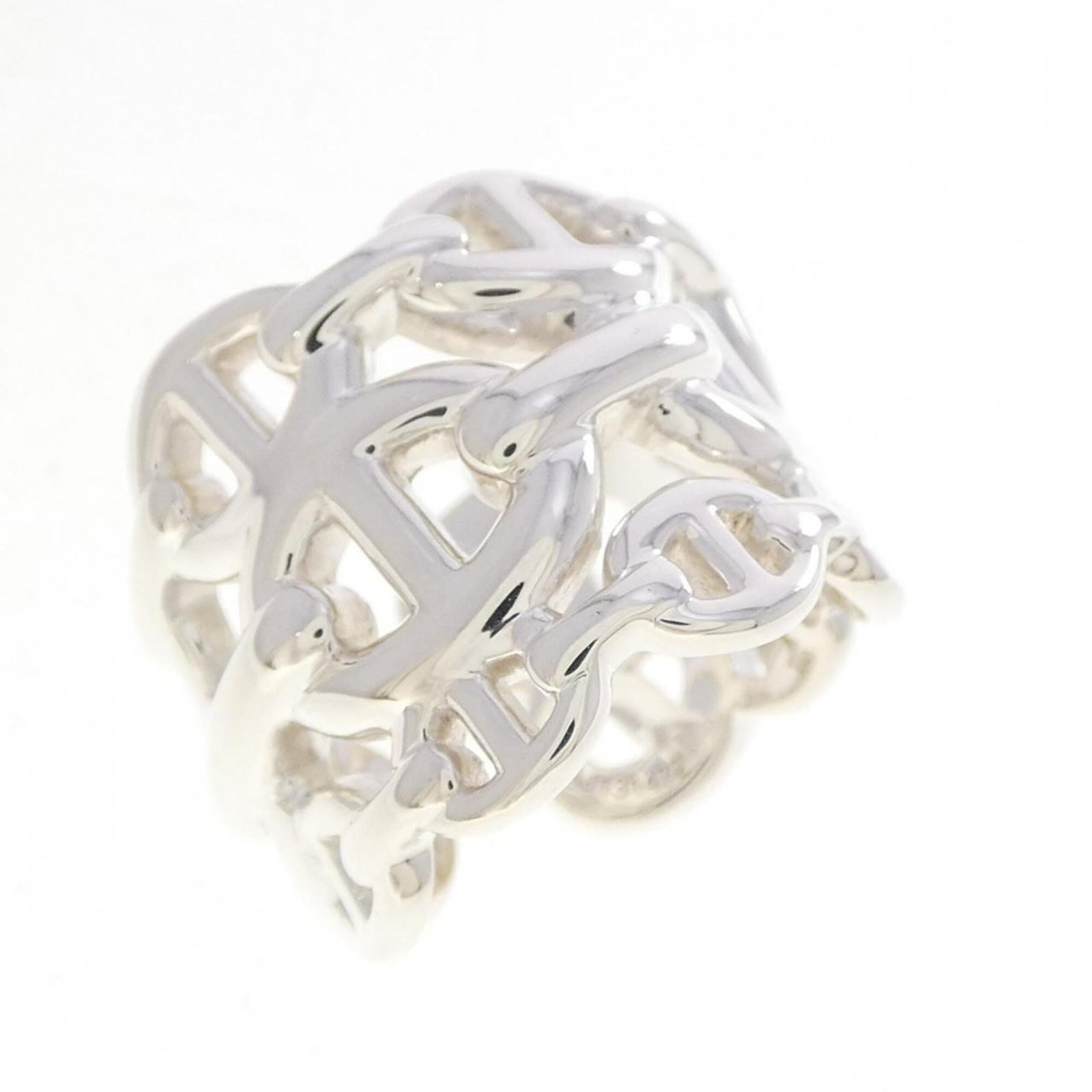 HERMES Band Ring Silver 925: HERMES Band Ring Silver 925 Silver 925 band ring from Hermes features a sleek design, crafted from high-quality silver alloy. This like new used ring boasts excellent condition with no visible wear,