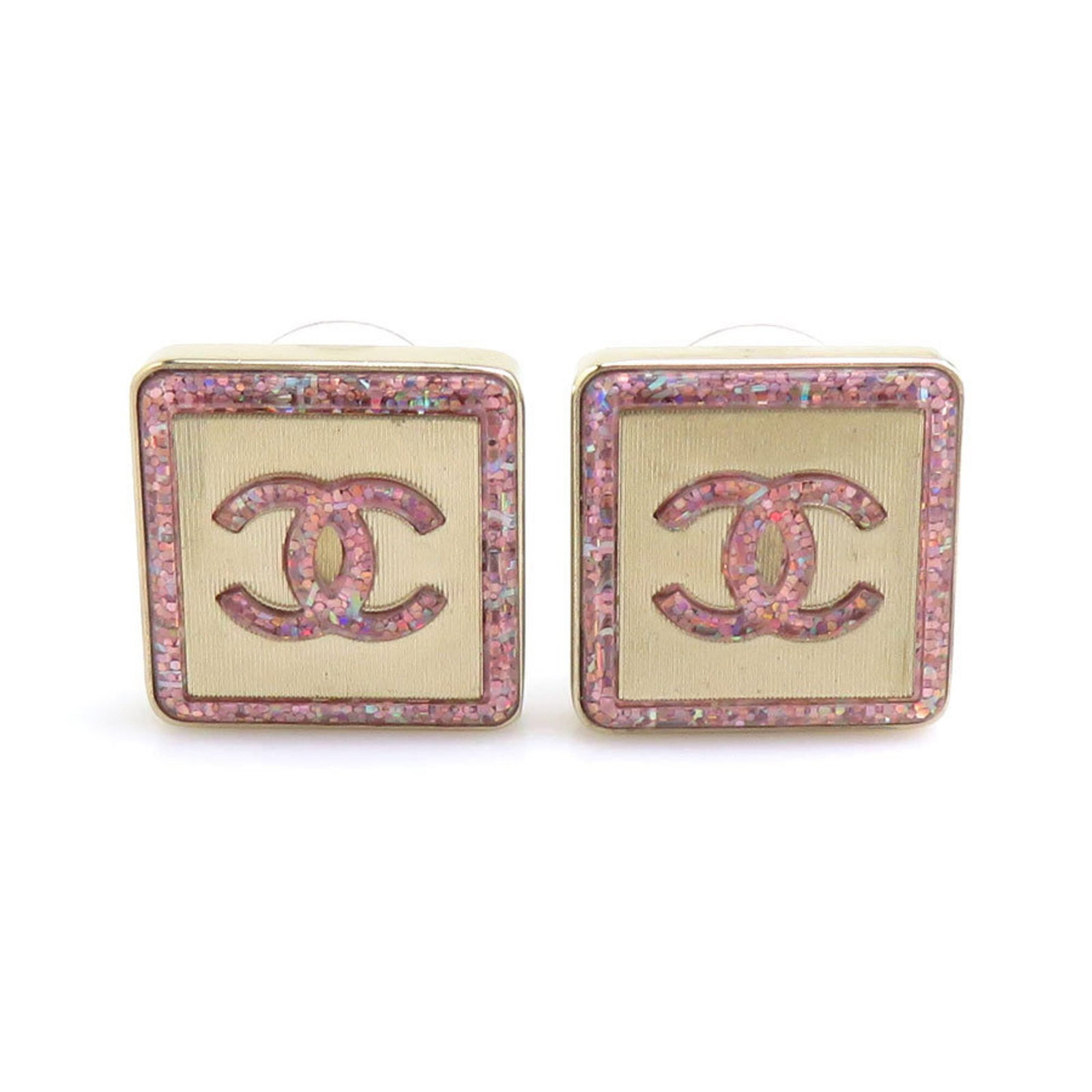 CHANEL Stud Earrings Metal: CHANEL Stud Earrings Metal Stud earrings from CHANEL, made in France, with a gold and pink metal finish. These earrings feature a 20.00mm x 20.00mm size and are in good condition with visible
