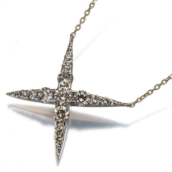 Kashikey Necklace Brown Diamond 1.00Ct Naked 18K 750 Brown Gold: Kashikey Necklace Brown Diamond 1.00Ct Naked 18K 750 Brown Gold Kashikey's Naked 18K Brown Gold necklace showcases a stunning 1.00ct natural brown diamond pendant, set in 18k brown gold. The necklace