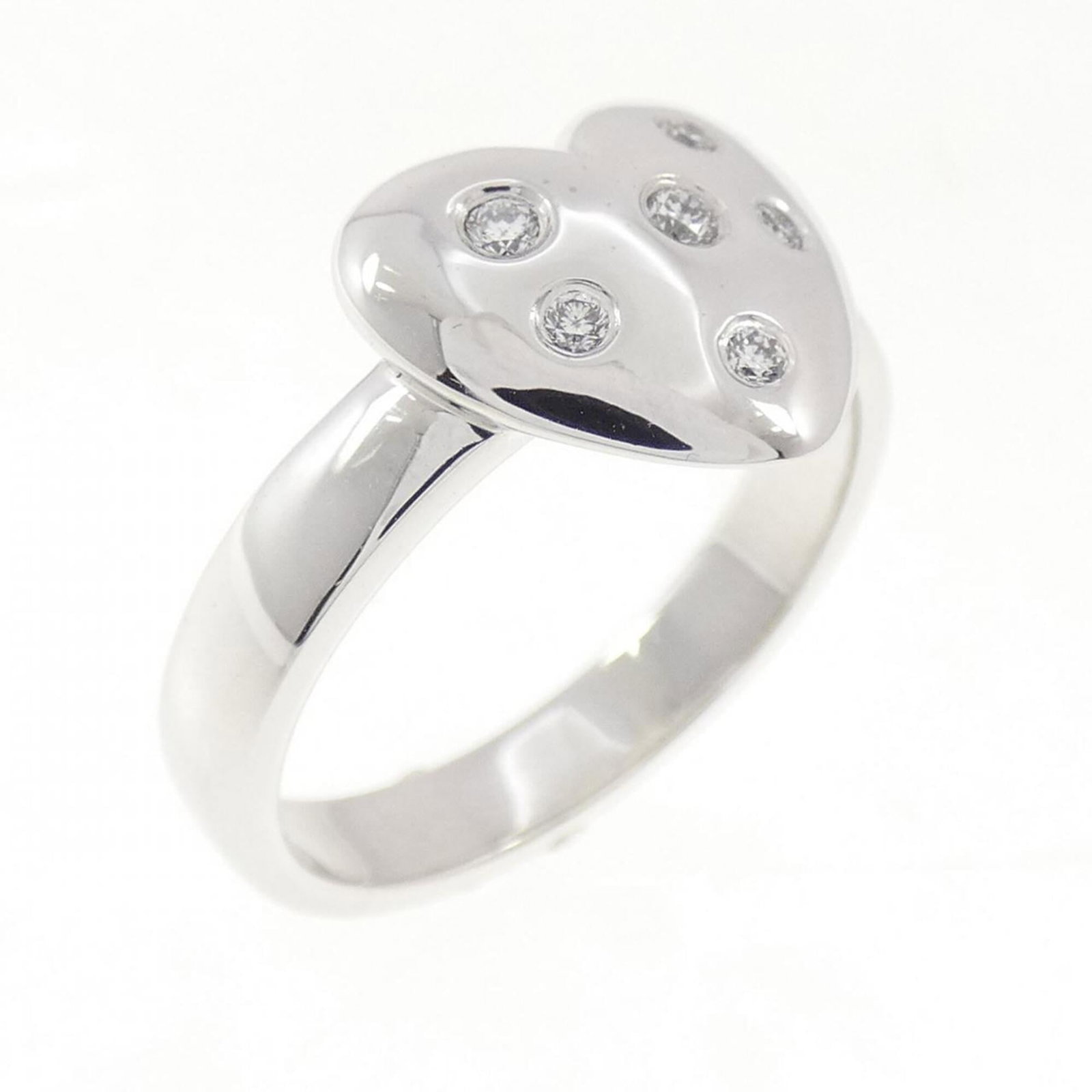 TIFFANY Band Ring White Gold (18K): TIFFANY Band Ring White Gold (18K) 18K White Gold Band Ring from Tiffany, featuring a diamond stone, is a gently used piece in very good condition. Small scratches or light marks may be present, but t