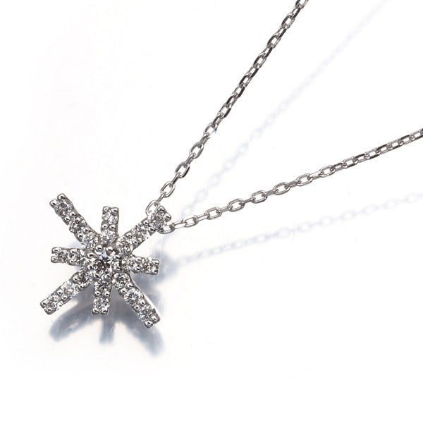 Ponte Vecchio Necklace Diamond 0.15Ct Cross 18K 750 White Gold: Ponte Vecchio Necklace Diamond 0.15Ct Cross 18K 750 White Gold 18K white gold pendant features a 0.15ct diamond, set in a classic cross design. The necklace measures 36-40cm in length, with a pendant