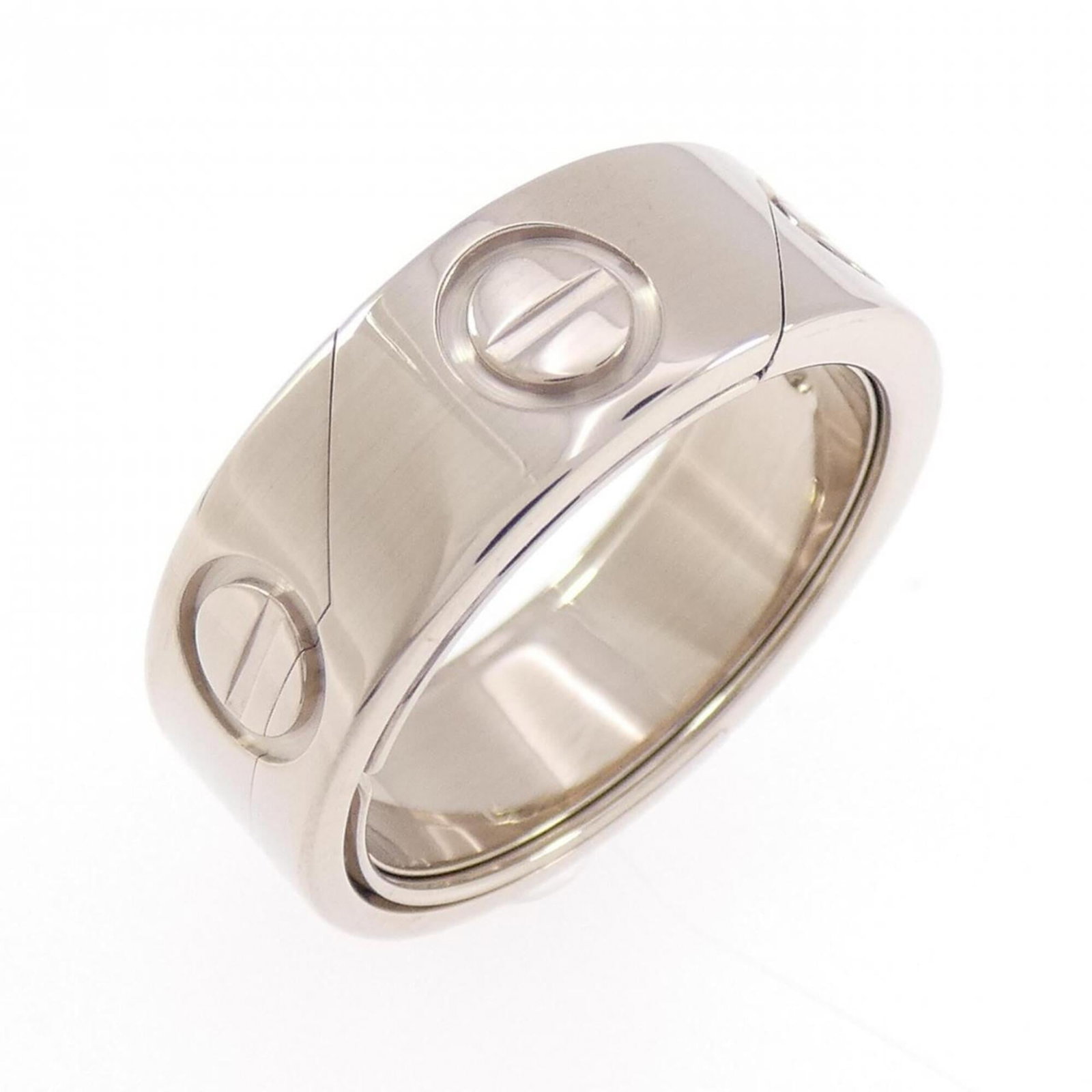 CARTIER Band Ring White Gold (18K): CARTIER Band Ring White Gold (18K) Cartier Band Ring White Gold (18K) is a beautiful 18K white gold band ring in excellent condition, with only the faintest traces of wear. This like-new used ring fea