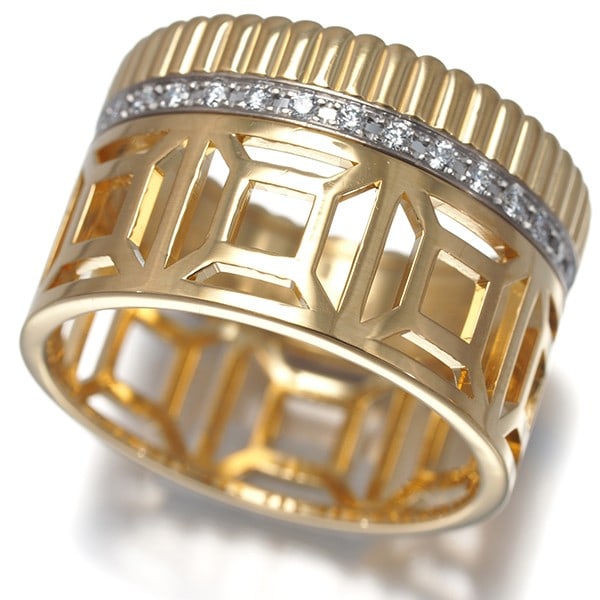 Boucheron Ring Diamond Quatre Radiant Openwork Eu55 18K Yg/Wg: Boucheron Ring Diamond Quatre Radiant Openwork Eu55 18K Yg/Wg Multi-tone gold ring featuring a diamond set in an openwork design, showcasing the beauty of the Quatre Radiant collection. The 18k gold r