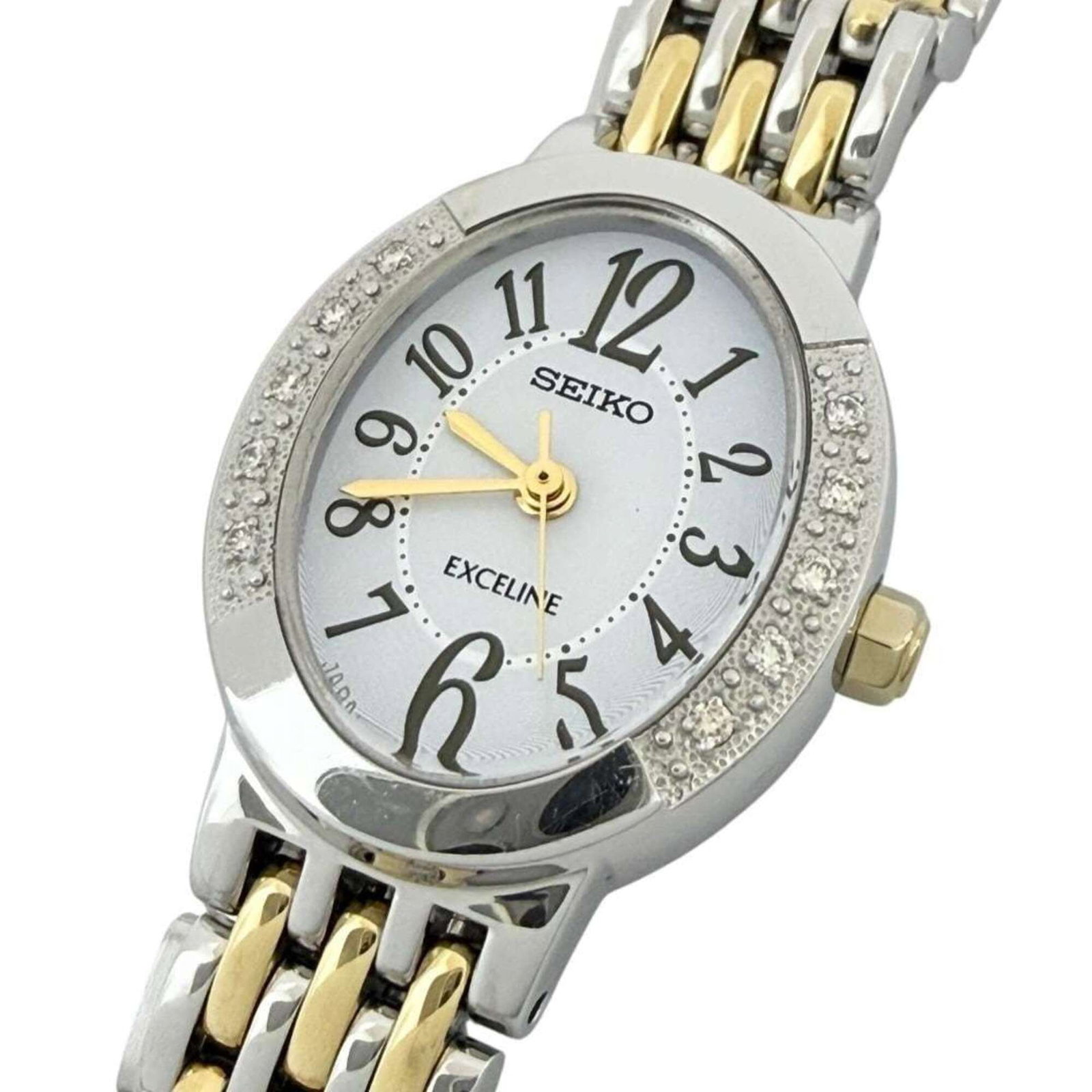 SEIKO Wristwatch Stainless Steel: SEIKO Wristwatch Stainless Steel Stainless steel case and band add a sleek touch to this Seiko wristwatch, crafted in Japan. The solar-powered movement ensures a reliable timekeeping experience. With 