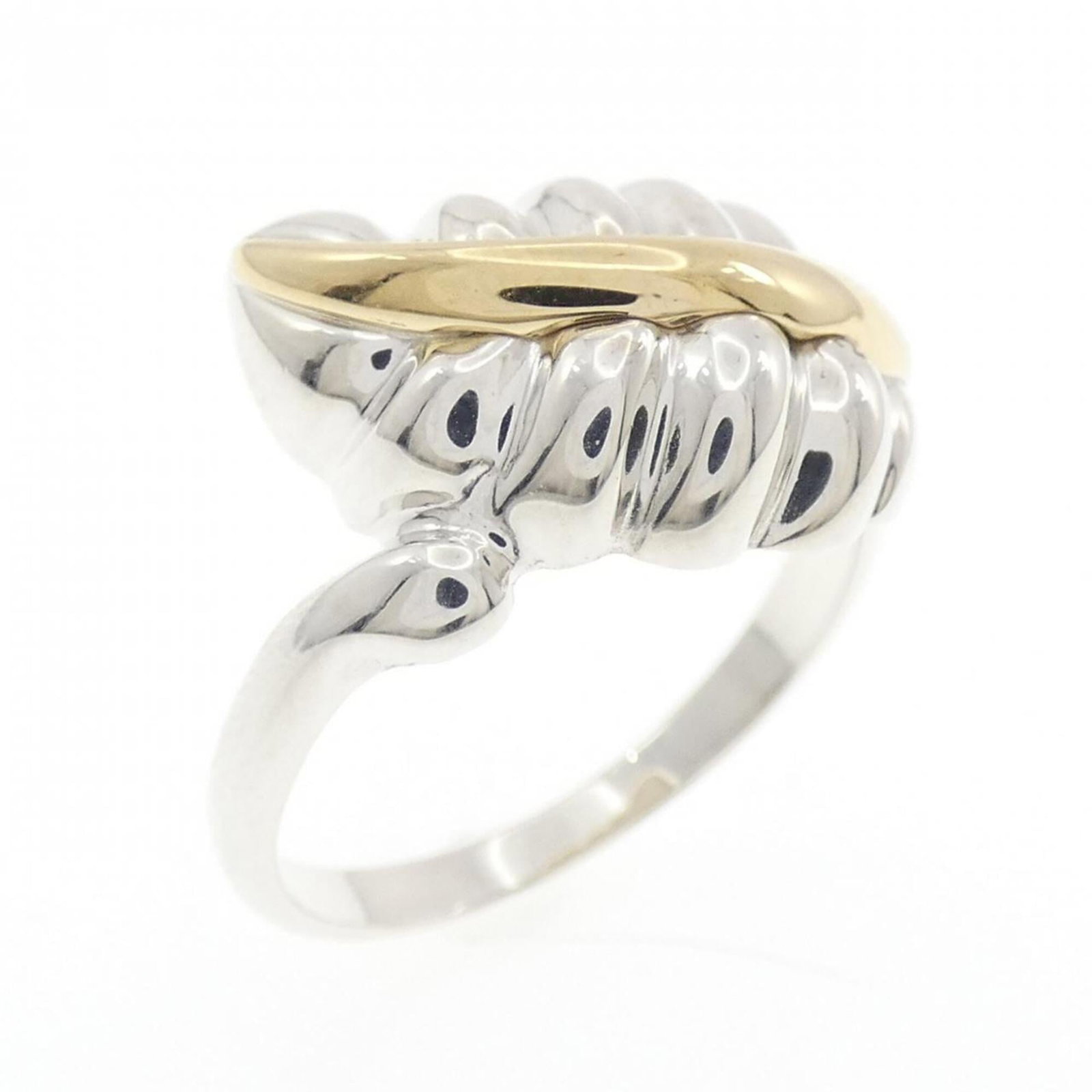 TIFFANY Band Ring Silver 925 Yellow Gold (18K): TIFFANY Band Ring Silver 925 Yellow Gold (18K) Silver 925 and 18K yellow gold band ring from Tiffany, a timeless piece in excellent condition, with only the faintest traces of wear. This like new used