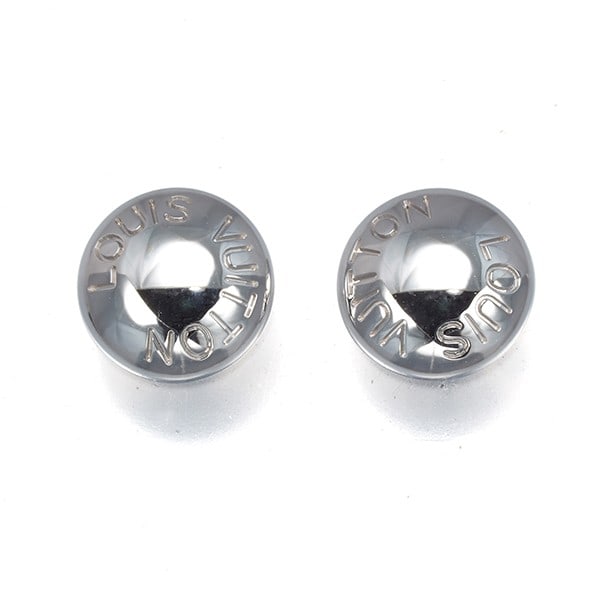 Louis Vuitton Earrings Clouds 18K 750 White Gold: Louis Vuitton Earrings Clouds 18K 750 White Gold 18k white gold stud earrings bearing the iconic Louis Vuitton Clouds design, crafted from high-quality 18k / 750 white gold. The delicate Clouds motif 