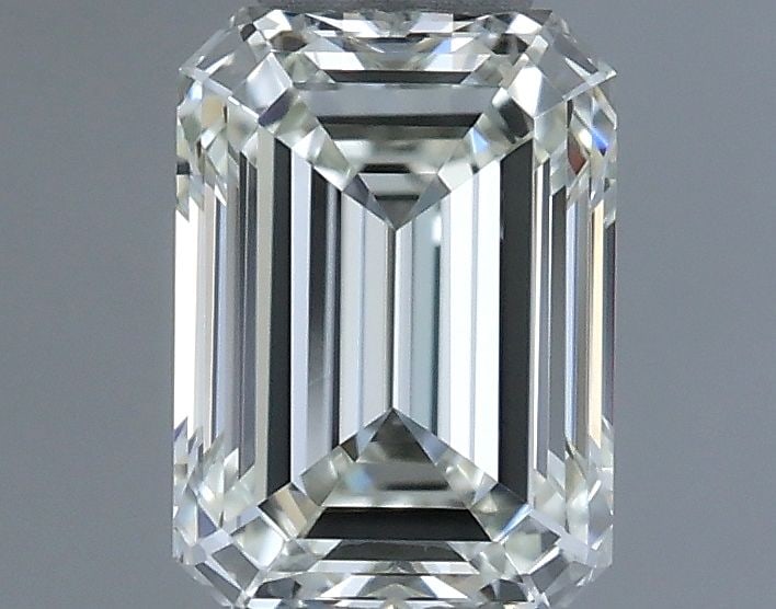 IGI Emerald 0.52ct I VVS1 - Loose Natural Diamond: IGI Emerald 0.52ct I VVS1 - Loose Natural Diamond 0.52ct IGI Emerald 0.52ct I VVS1 - Loose Natural Diamond. This IGI-certified diamond boasts an exceptional cut, color, and clarity, with a vibrant I