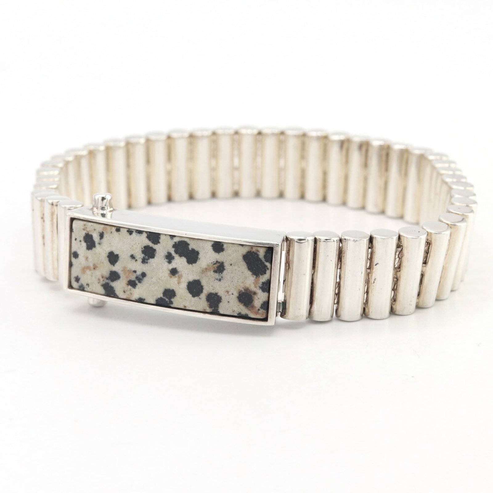 BOTTEGA VENETA Charm Bracelet Sterling Silver 925: BOTTEGA VENETA Charm Bracelet Sterling Silver 925 Sterling silver 925 Charm bracelet from Bottega Veneta, featuring a classic design with visible wear and scratches. This 18cm long charm bracelet come