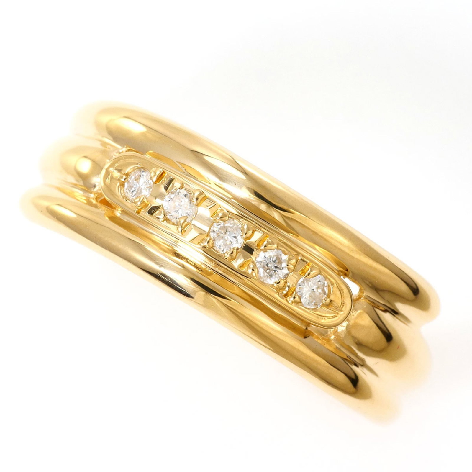 Band Ring Yellow Gold (18K): Band Ring Yellow Gold (18K) Yellow gold 18K band ring with a diamond stone, measuring 6mm in width and weighing 3.3g, features a 7.5 US size and 18K metal purity. Made from high-quality yellow gold, t