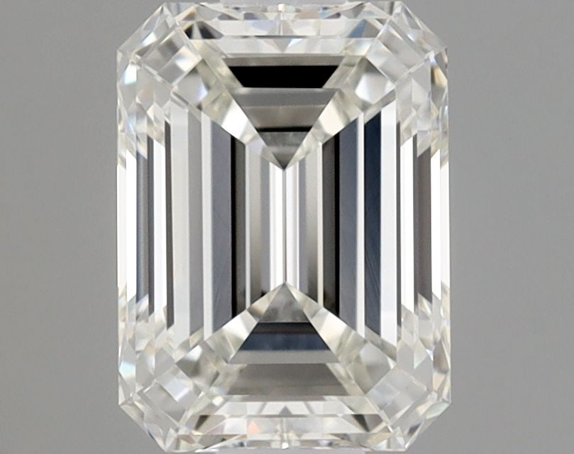 GIA Emerald 0.81ct H IF - Loose Natural Diamond: GIA Emerald 0.81ct H IF - Loose Natural Diamond GIA Emerald 0.81ct H IF - Loose Natural DiamondGIA certification ensures the authenticity of this 0.81ct emerald-cut diamond, featuring a high color