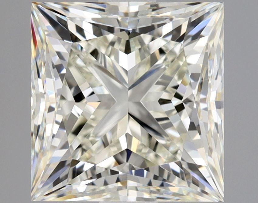 GIA Princess 1.9ct K VVS2 - Loose Natural Diamond: GIA Princess 1.9ct K VVS2 - Loose Natural Diamond GIA Princess cut diamond with exceptional clarity and polish, boasting a vibrant K color and precise VVS2 clarity. This 1.9ct natural diamond shines w