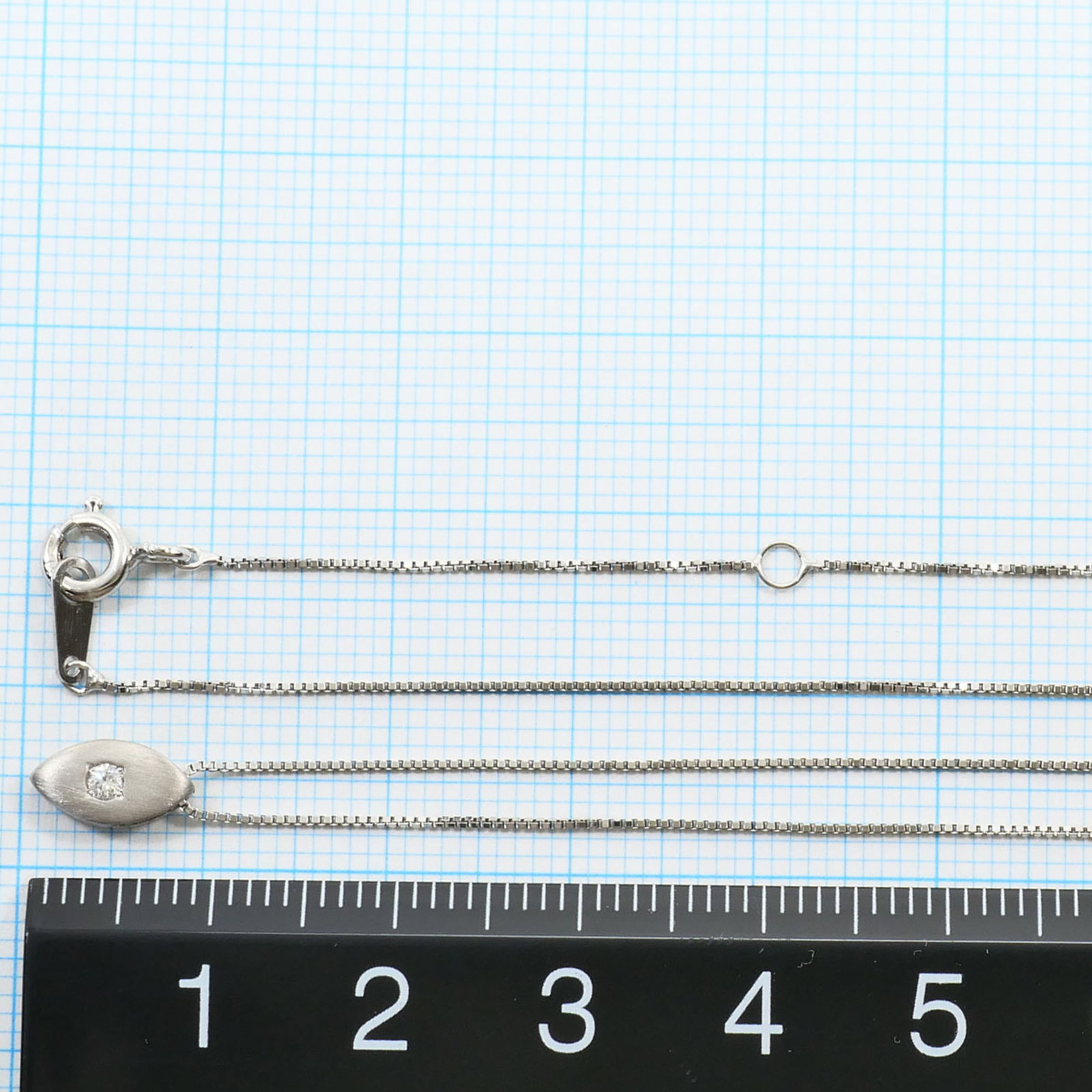 White Gold (18K) - 4