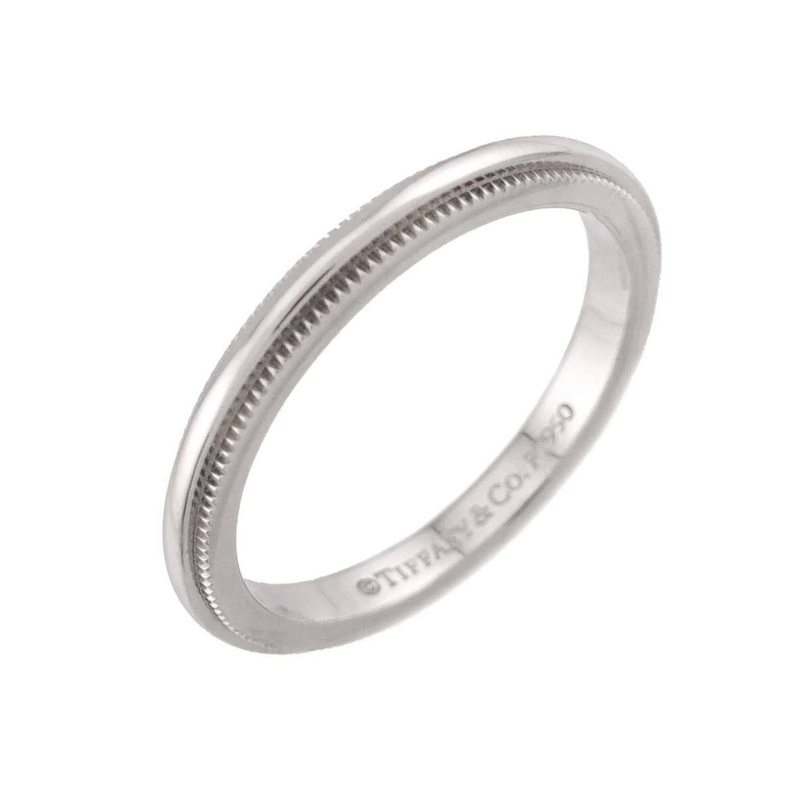 TIFFANY Band Ring Platinum 950: TIFFANY Band Ring Platinum 950 Platinum 950 Tiffany Band Ring in Excellent Condition. This like new used band ring boasts a premium platinum construction, featuring a sleek and modern design. With