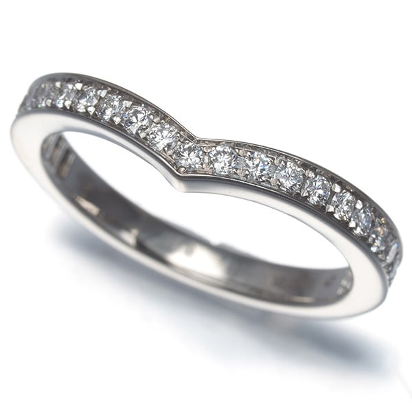 Chaumet Ring Diamond Josephine Eu47 950 Platinum: Chaumet Ring Diamond Josephine Eu47 950 Platinum Chaumet's 950 Platinum Ring features a stunning natural diamond set in a elegant band, showcasing the luxury of this iconic French jeweler. The ring's