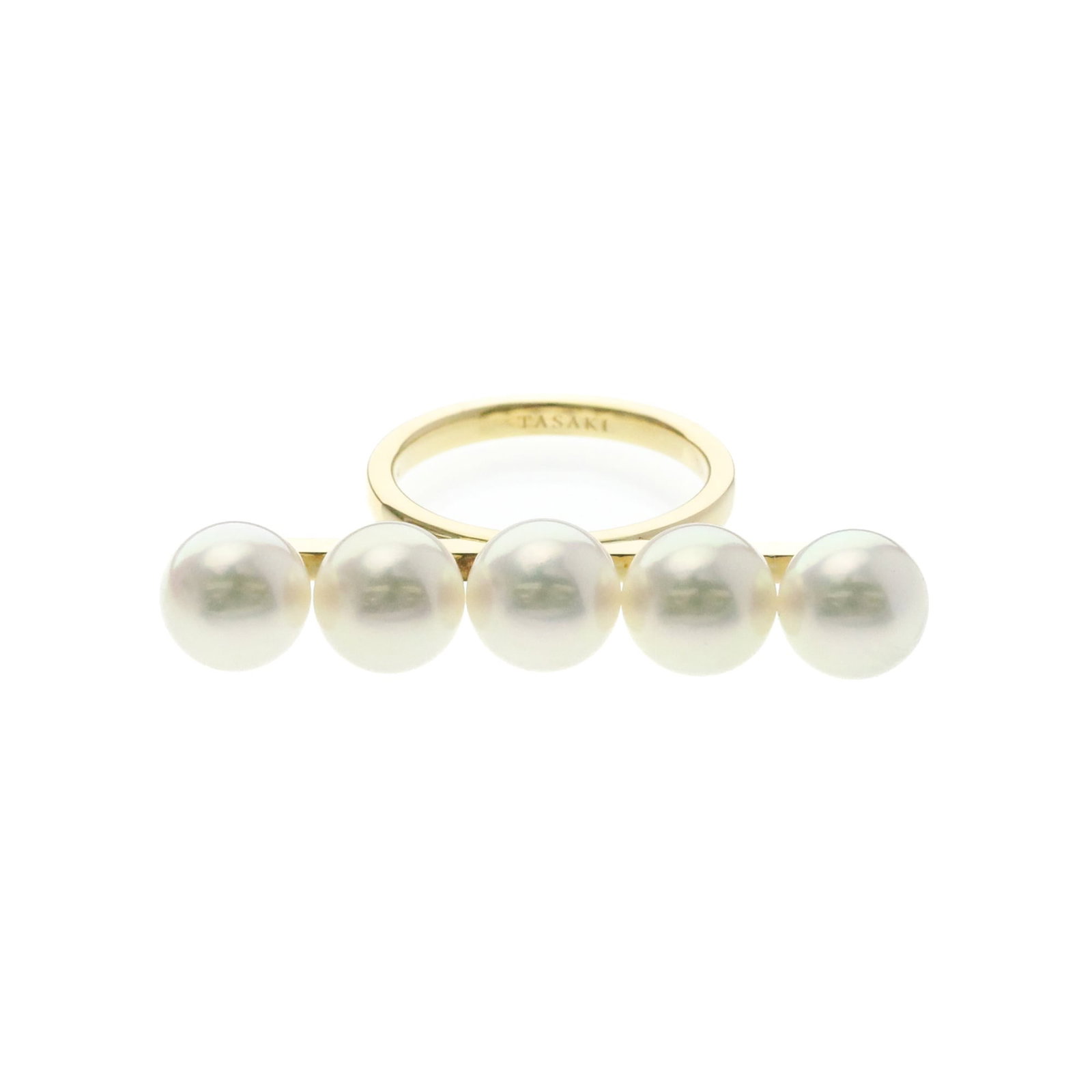 TASAKI Band Ring Yellow Gold (18K): TASAKI Band Ring Yellow Gold (18K) Tasaki's Balance band ring is a stylish and elegant accessory, crafted from 18K yellow gold. The ring features a pearl stone, adding a touch of sophistication and