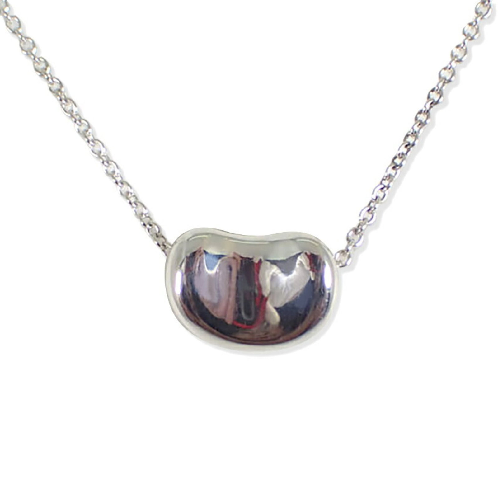 TIFFANY Sterling Silver 925: TIFFANY Sterling Silver 925 Sterling silver 925 necklace from Tiffany, featuring a 7.8mm x 10.9mm pendant, with a 42 cm / 16.53'' neck circumference. Gently used with minor signs of wear, this necklac
