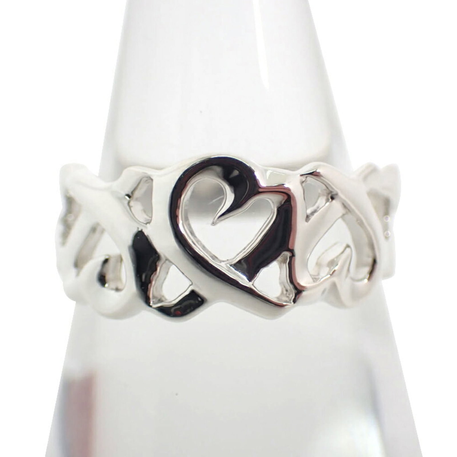 TIFFANY Band Ring Sterling Silver 925: TIFFANY Band Ring Sterling Silver 925 Sterling silver 925 band ring from Tiffany, a timeless design featuring a sleek and modern aesthetic. Made from high-quality sterling silver, this ring is
