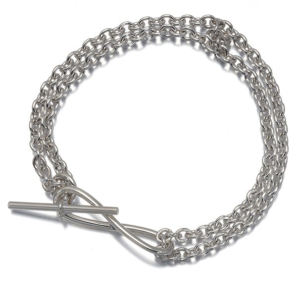 Hermes Bracelet Chaine D'Ancre Twist 925 Sterling Silver: Hermes Bracelet Chaine D'Ancre Twist 925 Sterling Silver Sterling silver Chaine d'Ancre Twist bracelet from Hermes, featuring a unique twist design with a 925 metal purity. This 16.5cm inner circumfer
