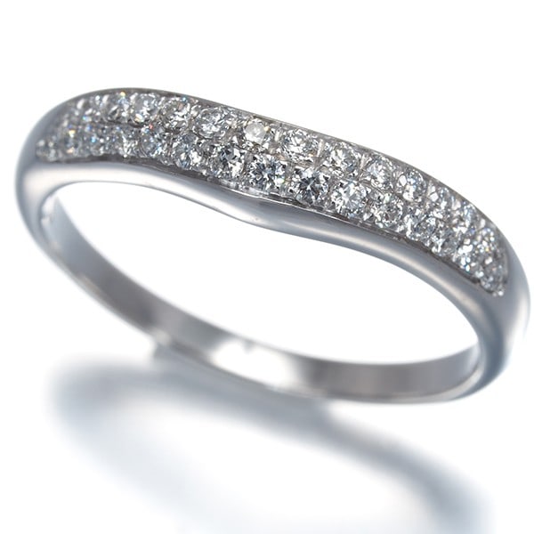 Bvlgari Ring Diamond Fedi Paved S Engraved Us5 950 Platinum: Bvlgari Ring Diamond Fedi Paved S Engraved Us5 950 Platinum Bvlgari's platinum ring showcases a stunning diamond pave design, featuring a natural diamond set in a 950 platinum band with an engraved