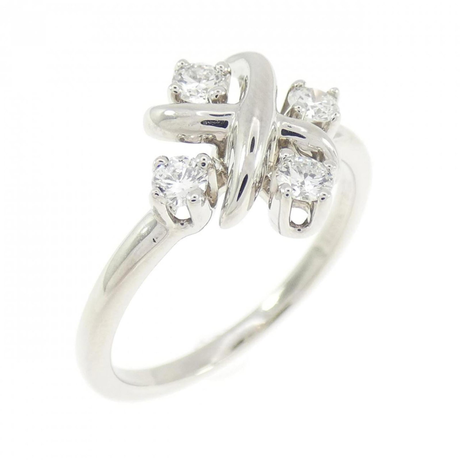 TIFFANY Band Ring Platinum 950: TIFFANY Band Ring Platinum 950 Platinum 950 Tiffany band ring with a diamond stone, available in a US size 6. This like-new ring features a subtle yet elegant design, with a platinum material that exu