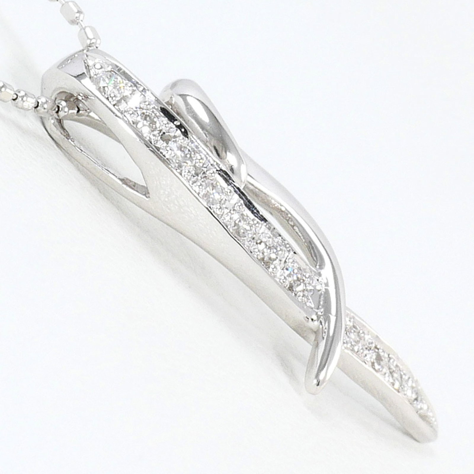 White Gold (18K) - 2