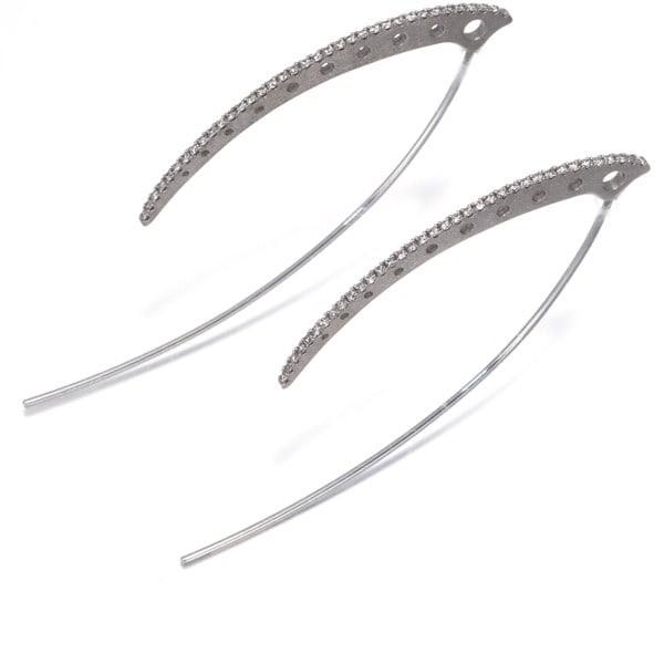 E-No'S Earrings Diamond 0.18Ct/0.18Ct Hook 18K 750 White Gold: E-No'S Earrings Diamond 0.18Ct/0.18Ct Hook 18K 750 White Gold 18k white gold earrings feature two 0.18ct diamonds, showcasing a classic hook/drop design. The 18k metal purity and natural style make