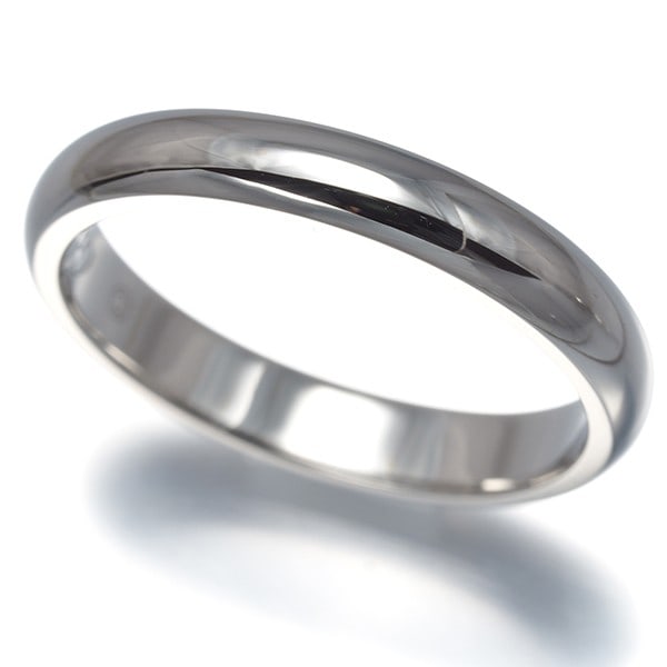 Cartier Ring 1895 Wedding Band 3.2Mm Eu52 950 Platinum: Cartier Ring 1895 Wedding Band 3.2Mm Eu52 950 Platinum Cartier's 1895 Wedding Band is a stunning example of platinum craftsmanship, boasting a sleek 3.2mm width and a size that fits comfortably in a