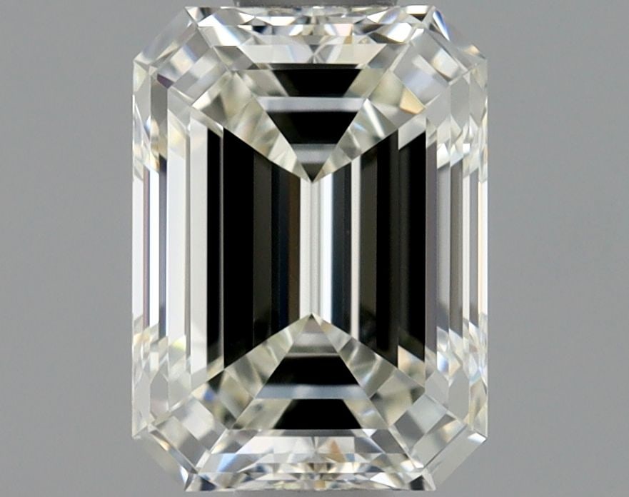 GIA Emerald 0.8ct J VVS2 - Loose Natural Diamond: GIA Emerald 0.8ct J VVS2 - Loose Natural Diamond GIA Emerald 0.8ct J VVS2 - Loose Natural Diamond0.8ct GIA-certified emerald-cut diamond, featuring a J color grade and VVS2 clarity, with EX polish