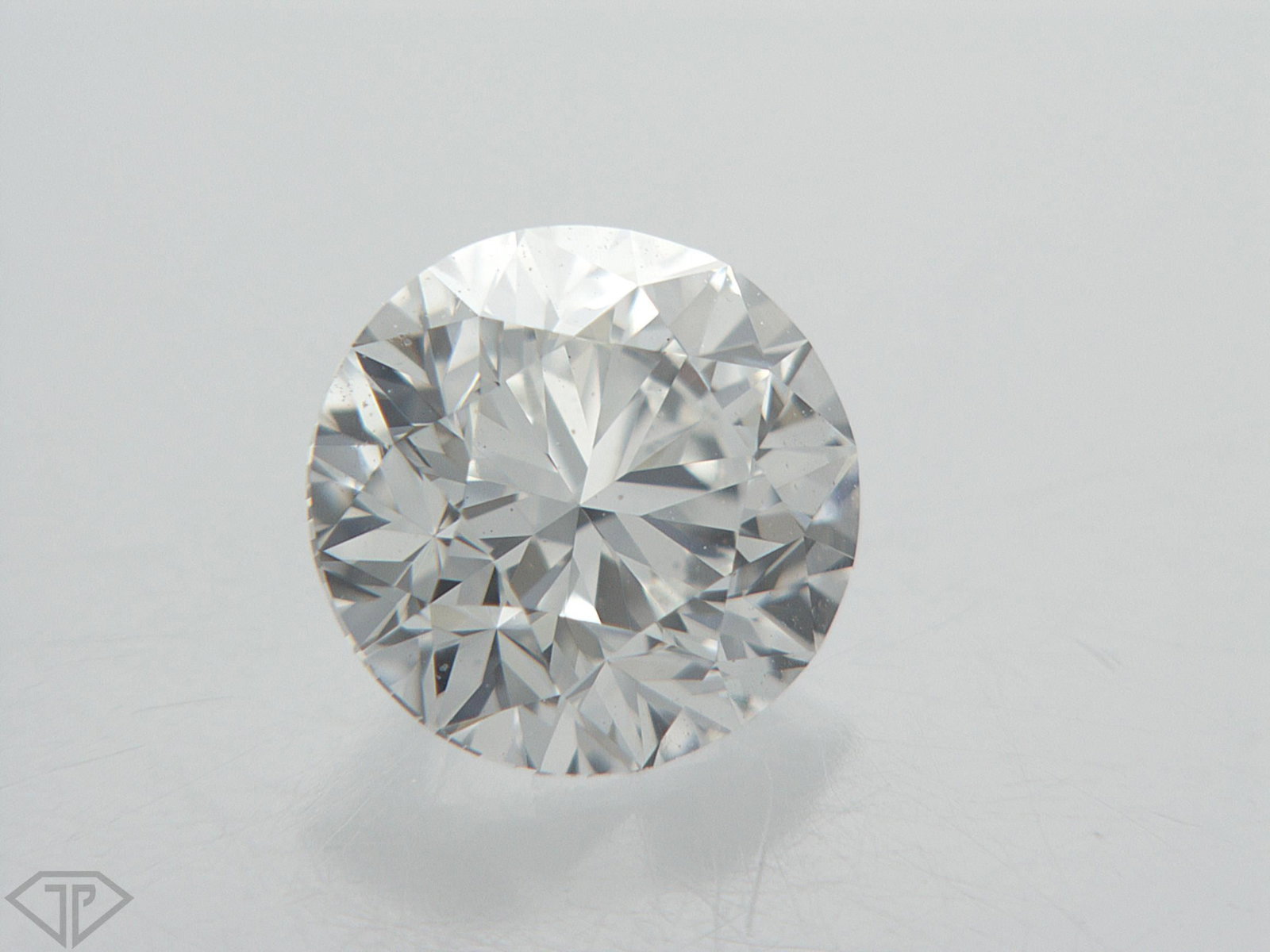 GIA Round 1.0ct G VVS1 - Loose Natural Diamond: GIA Round 1.0ct G VVS1 - Loose Natural Diamond GIA certified, this 1.0ct G VVS1 round diamond boasts exceptional clarity and a vibrant G color, with a high EX polish and VG symmetry. Measuring 6.15L