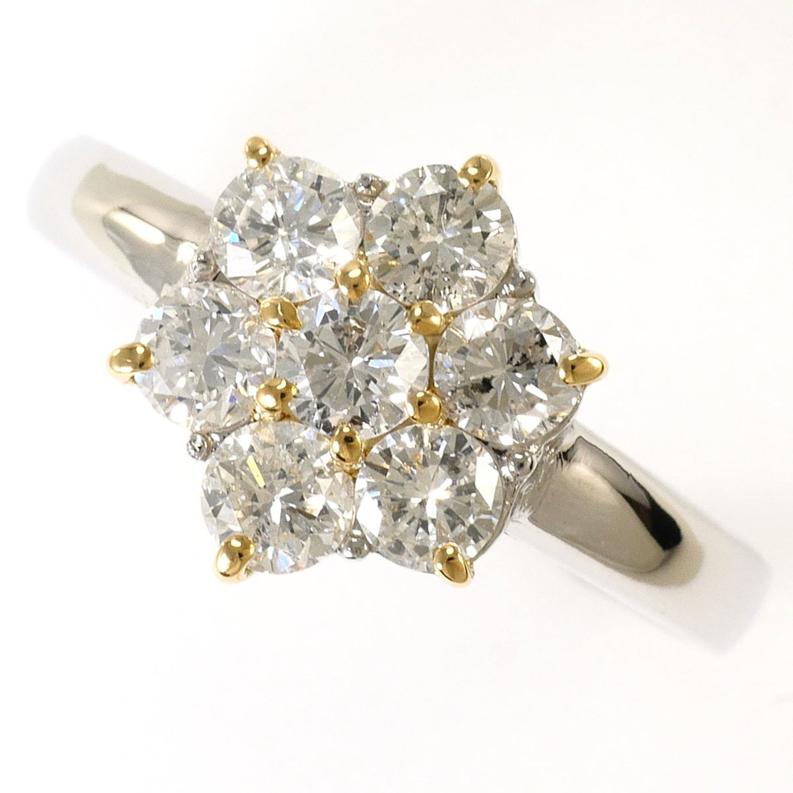 Band Ring Platinum 900 Yellow Gold (18K): Band Ring Platinum 900 Yellow Gold (18K) Platinum 900 Yellow Gold (18K) band ring boasts a sleek design with a 1.00ct diamond, set in a sturdy 18K gold and platinum construction. The ring's 11mm