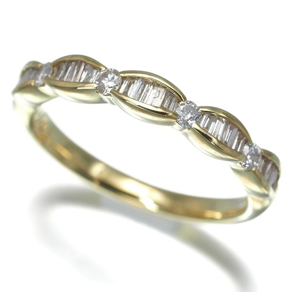 Diamond 0.43Ct Ring 18K 750 Yellow Gold: Diamond 0.43Ct Ring 18K 750 Yellow Gold The 0.43Ct diamond ring is set in 18k yellow gold, a durable and luxurious metal. This natural diamond ring features a beautiful stone surrounded by the warmth 