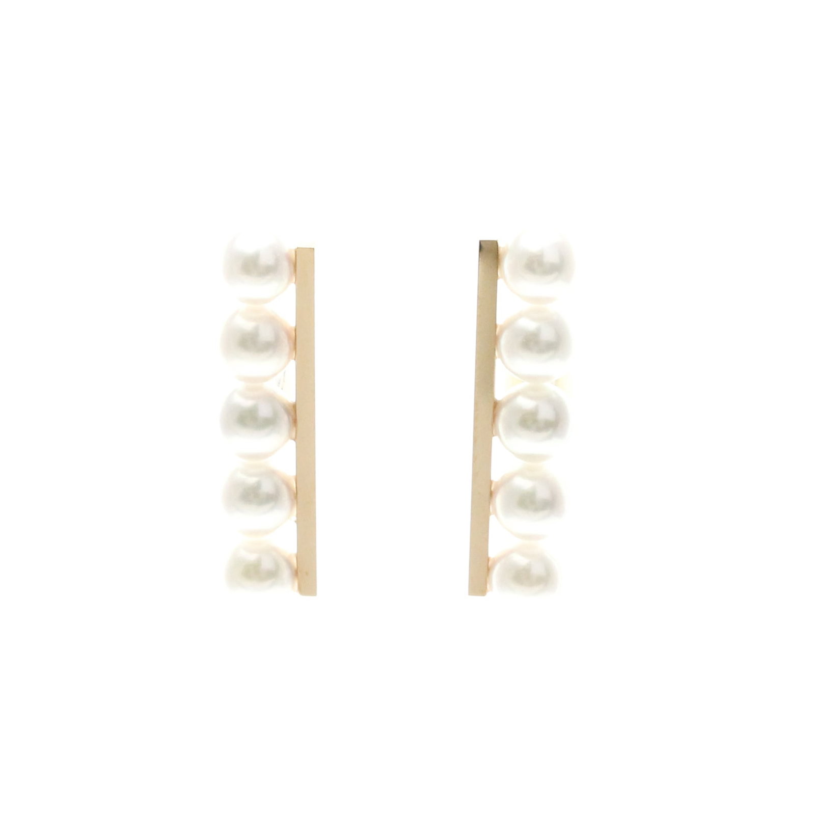 TASAKI Stud Earrings Pink Gold (18K): TASAKI Stud Earrings Pink Gold (18K) Pink gold (18K) stud earrings with a delicate balance of style and sophistication, featuring a subtle pink hue and a classic design that complements any outfit.