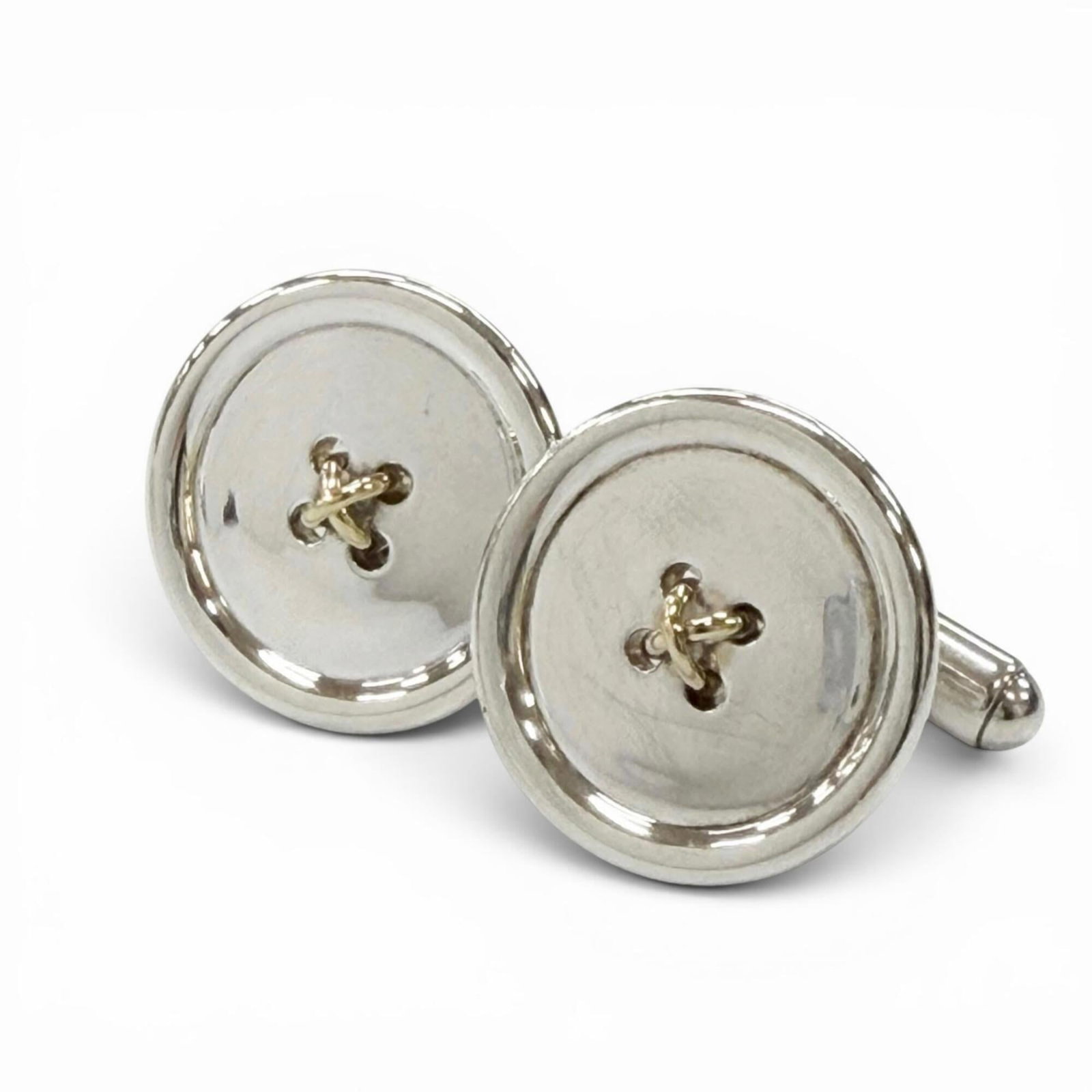 TIFFANY Stud/Button Silver 925 Yellow Gold (18K): TIFFANY Stud/Button Silver 925 Yellow Gold (18K) Stud/button with a touch of luxury, this 18K yellow gold Tiffany piece features a sleek silver 925 base, adding a subtle contrast to its warm tone.