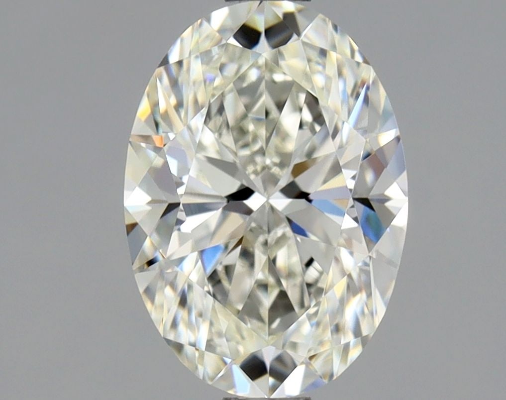 GIA Oval 1.5ct I VVS2 - Loose Natural Diamond: GIA Oval 1.5ct I VVS2 - Loose Natural Diamond GIA Oval 1.5ct I VVS2 - Loose Natural DiamondThis 1.5 carat oval cut diamond boasts exceptional clarity and color, with a VVS2 grade indicating minimal