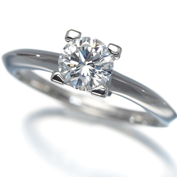 Harry Winston Ring Diamond 0.63Ct D Vs1 Vg Hw Us5-5.25 950 Platinum: Harry Winston Ring Diamond 0.63Ct D Vs1 Vg Hw Us5-5.25 950 Platinum 0.63ct Harry Winston Diamond Ring in 950 Platinum - Exceptional Vintage Piece. This stunning ring features a natural 0.63ct