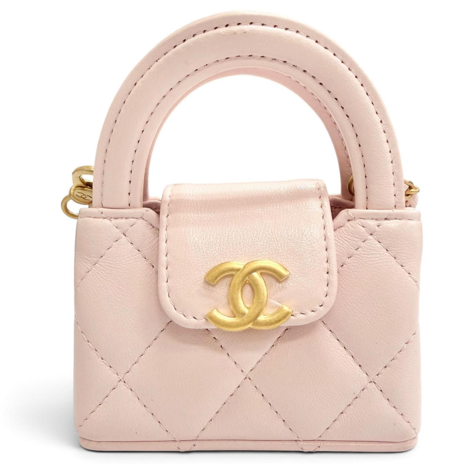 CHANEL Handbag Charm Leather: CHANEL Handbag Charm Leather Pink leather handbag charm from Chanel, measuring 113.00mm x 90.00mm x 40.00mm, bears minor signs of wear and small scratches. Gently used in very good condition, this cha