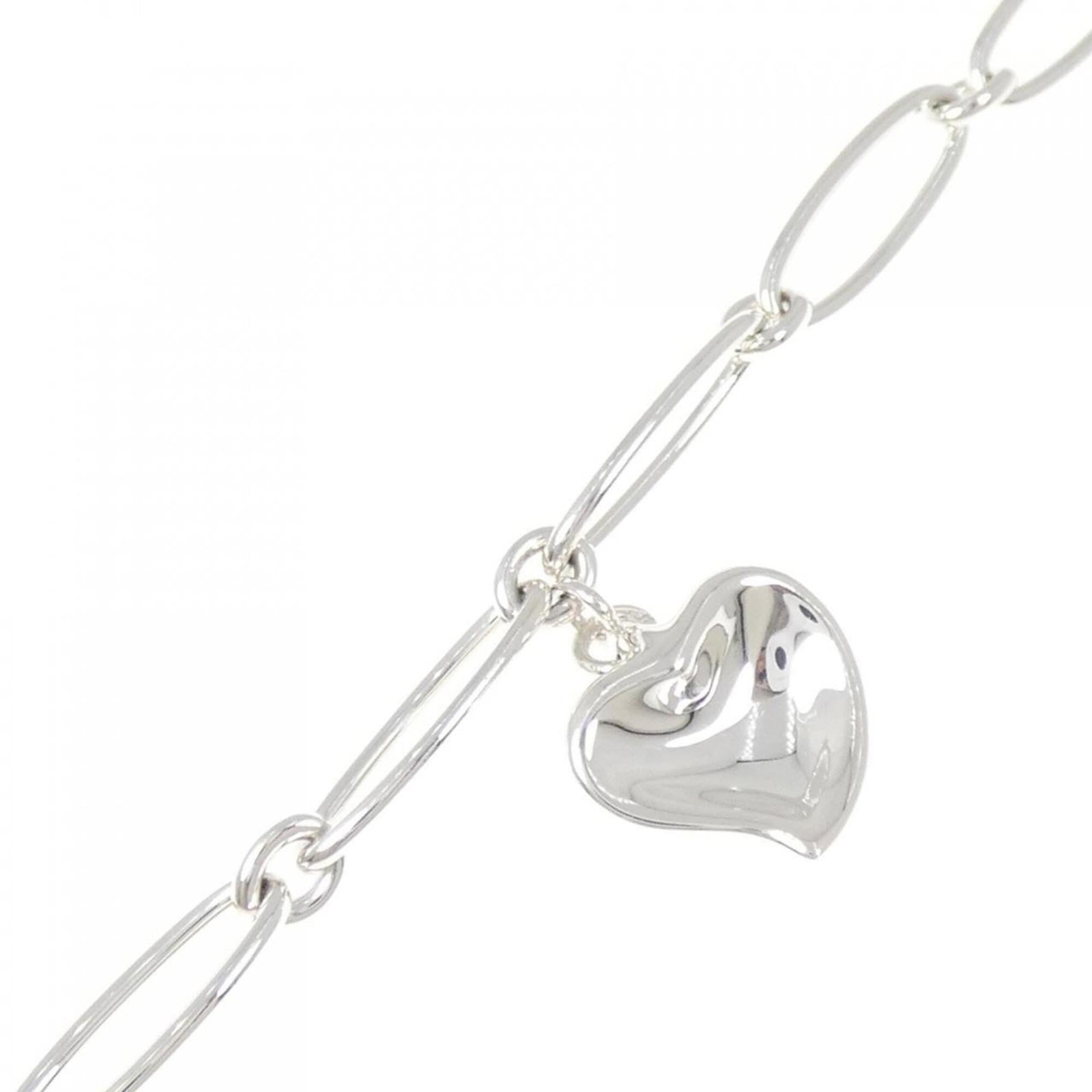 TIFFANY Charm Bracelet Silver 925: TIFFANY Charm Bracelet Silver 925 Silver 925 Tiffany Charm Bracelet, 18cm in length, features a delicate charm design, and bears a signature. Made from high-quality silver, this charm bracelet is in e