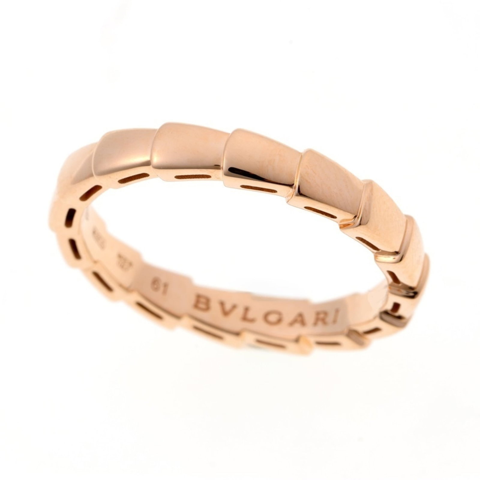 BVLGARI Band Ring Pink Gold (18K): BVLGARI Band Ring Pink Gold (18K) Pink gold (18K) BVLGARI Band Ring, crafted from 18K pink gold, features a sleek band design. This 18K pink gold band ring is a high-quality, like-new condition piece,