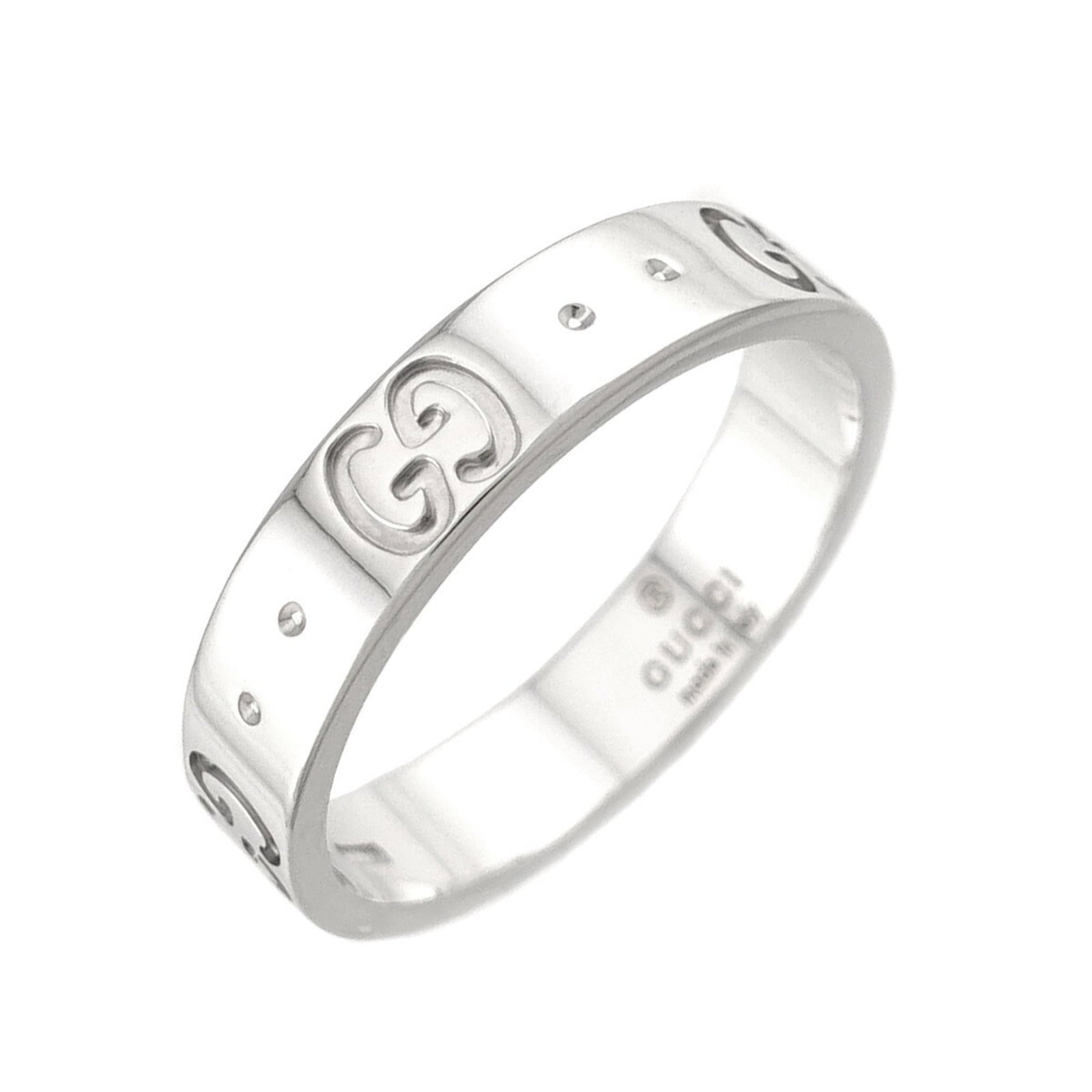 GUCCI Band Ring White Gold (18K): GUCCI Band Ring White Gold (18K) White gold (18K) band ring from Gucci, a stylish accessory for everyday wear. This like new used ring features a sleek design and is made from high-quality white